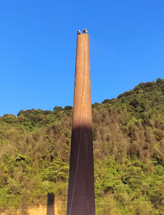 鞍山煙囪拆除——服務(wù)為先  誠信為本